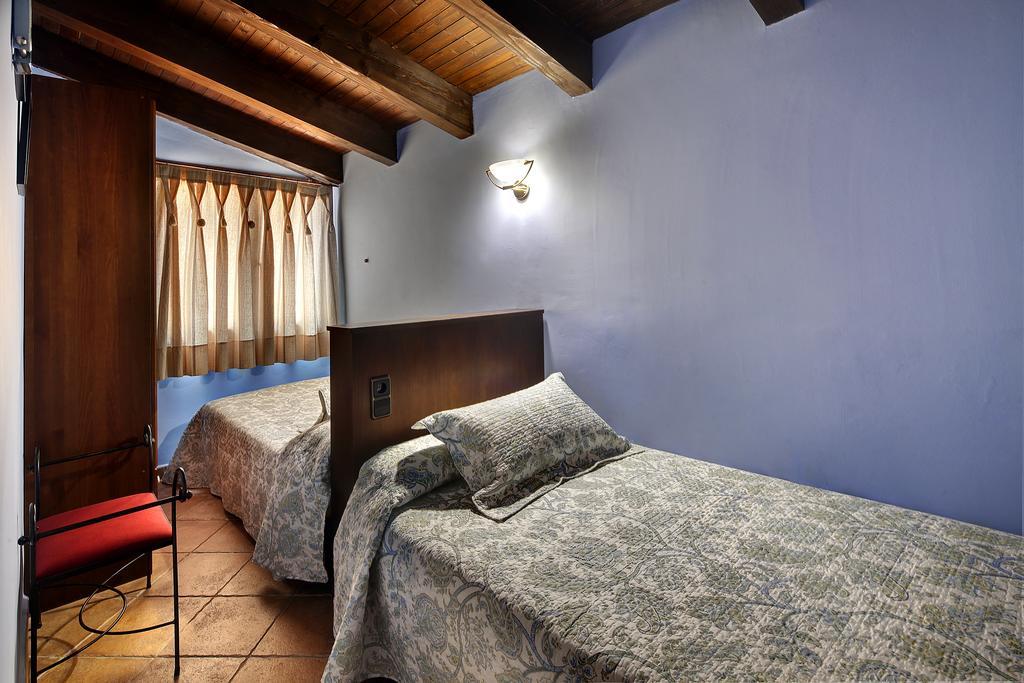 Apartamentos Teresana Alquézar Room photo